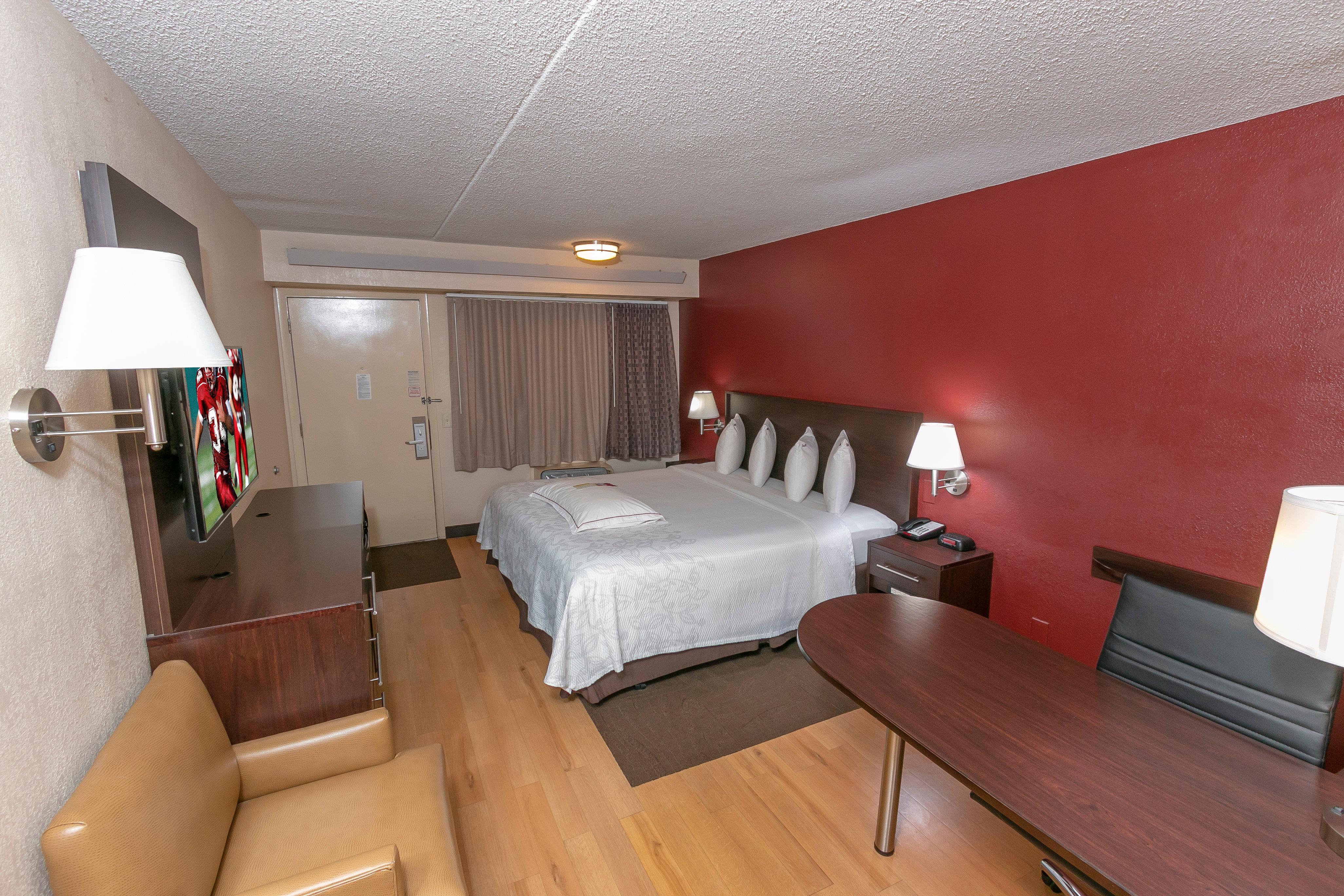 Red Roof Inn Plus+ Baltimore North - Timonium Exterior photo